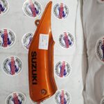 Suzuki OE: Seitendeckel rechts 47111-27300, Gebraucht